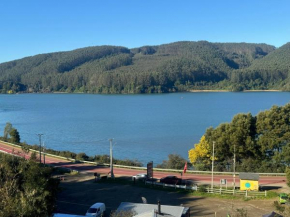 Cabaña nueva con vista al rio